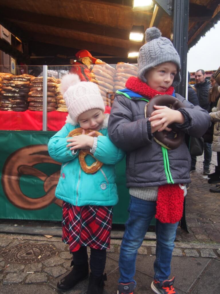 Frankfurt Christmas markets, pretzel hug
