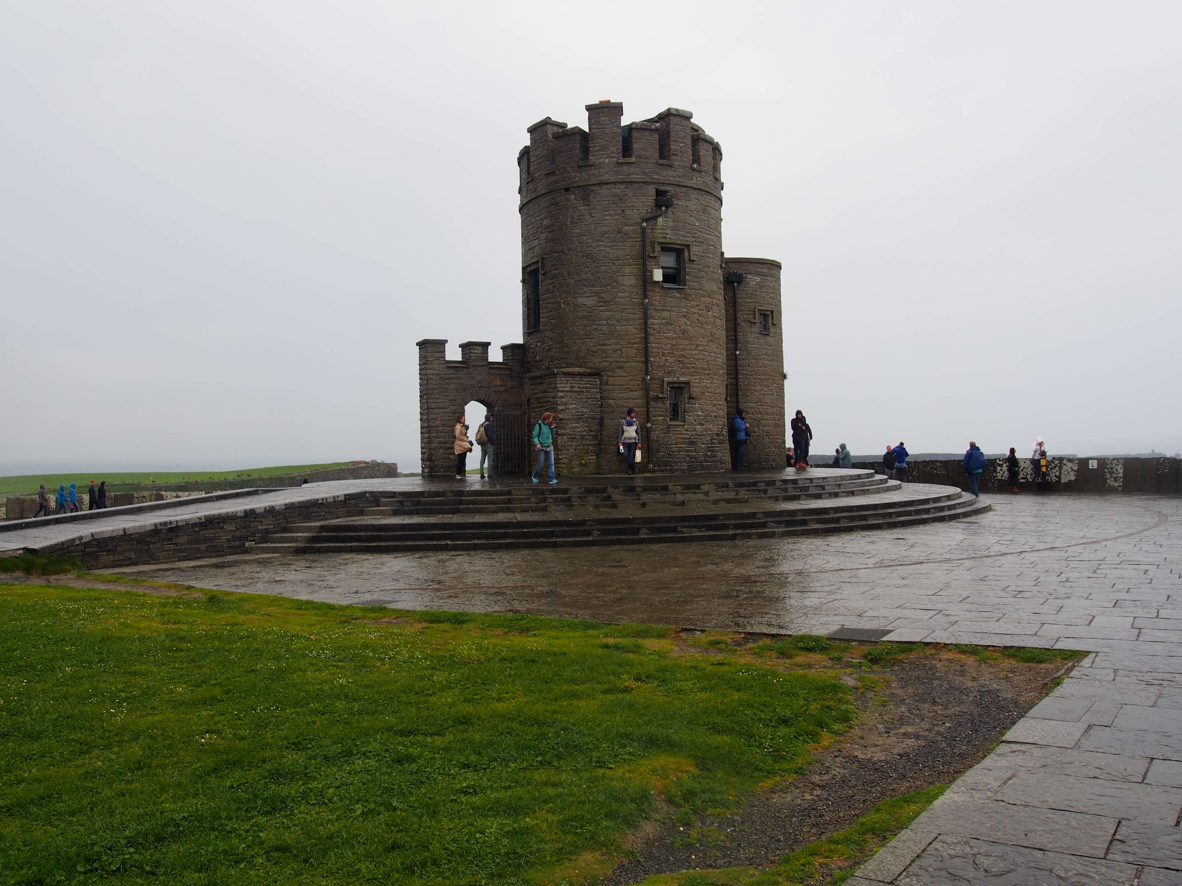 Cliffs of Moher with kids, O'Brien's Tower