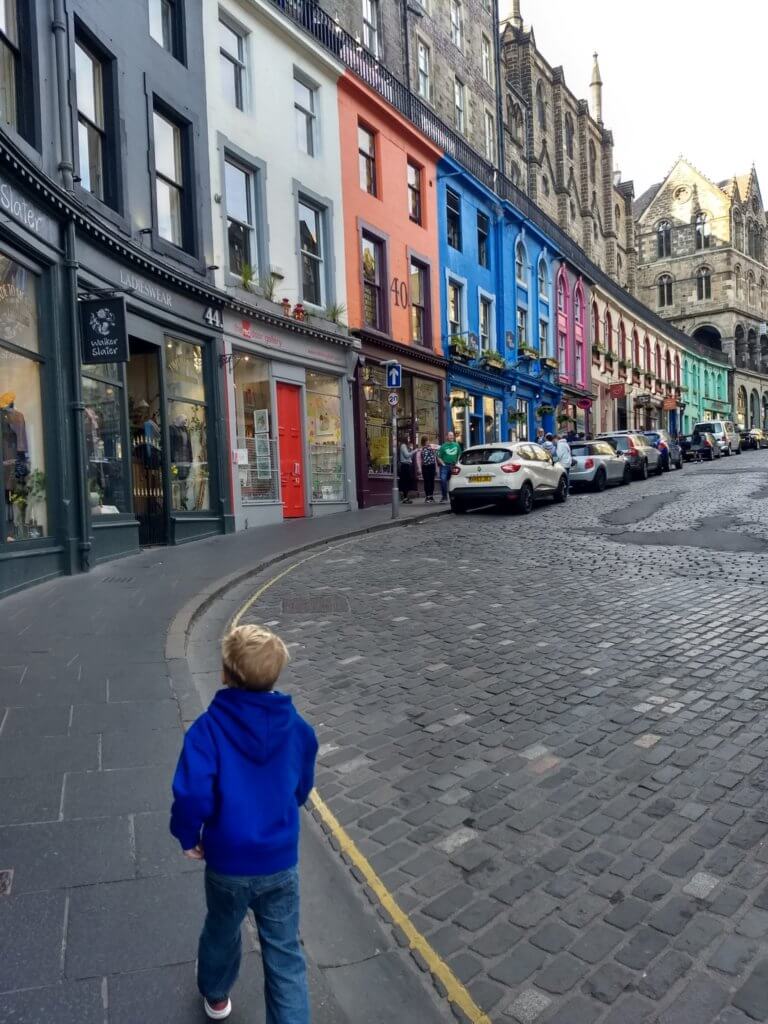 3 days in Edinburgh with kids, Victoria Street