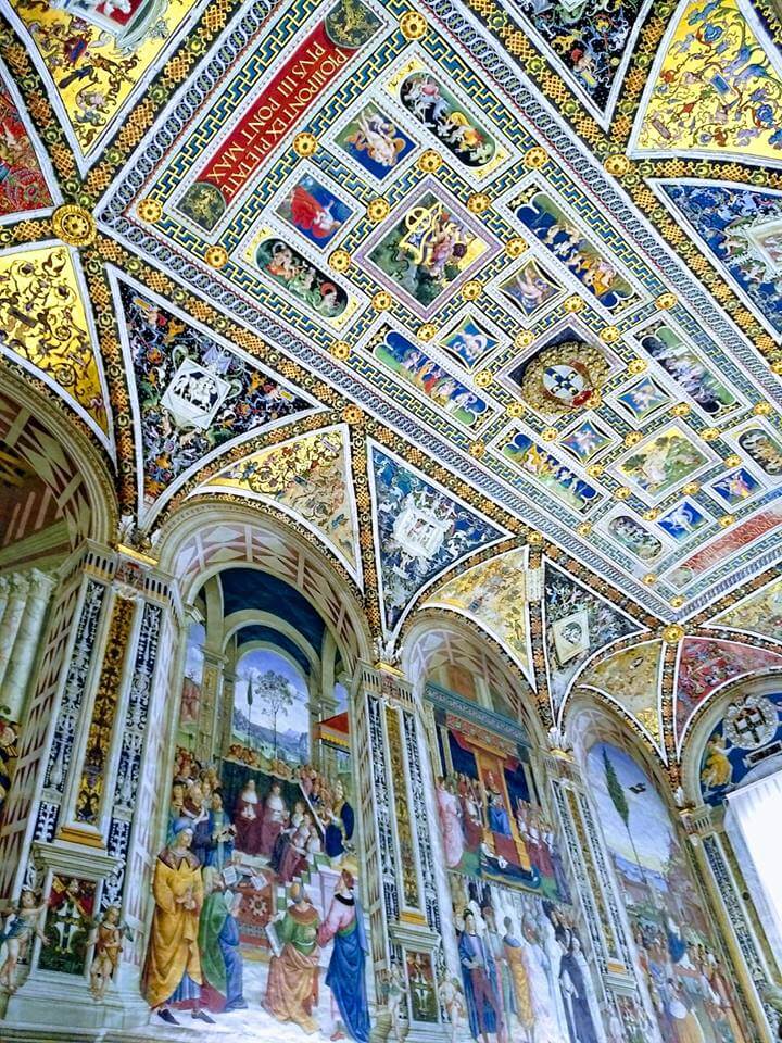 Piccolomini Library, day trip to Siena with kids