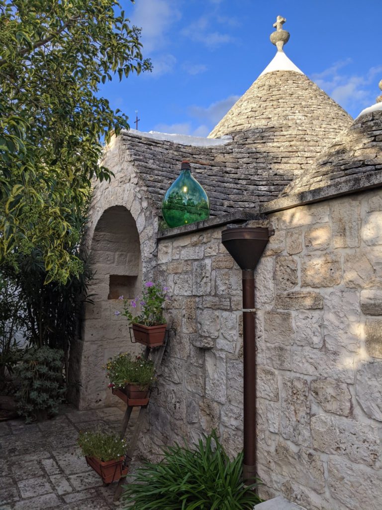 Staying in a trullo house in Puglia with kids