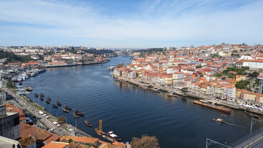 Porto on e-bike tour with kids